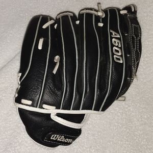 Wilson A600 Softball Glove